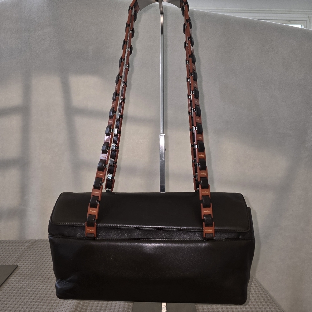 Salvatore Ferragamo LEATHER - Picture 2 of 16